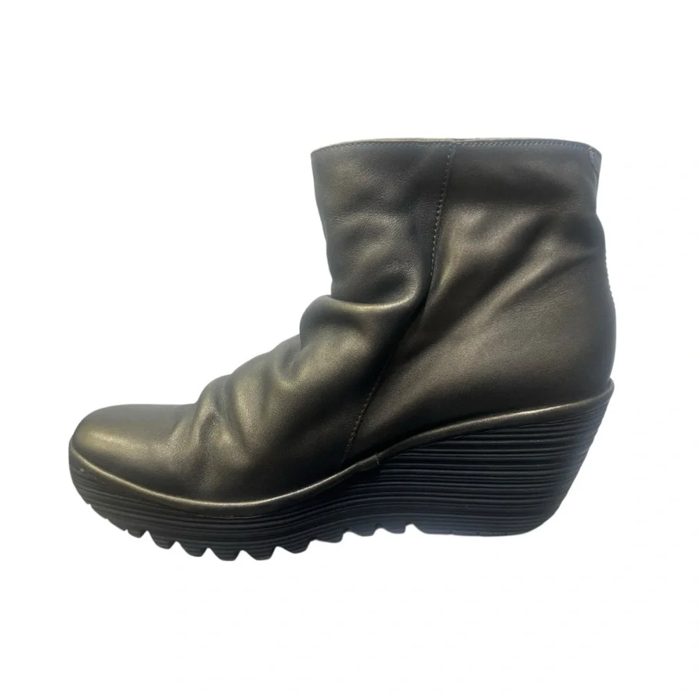 🖤 Fly London Wedge Ankle Boots – EU 42 /‎ US 10 – Black Leather